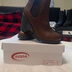 Soda brand boots, pull on